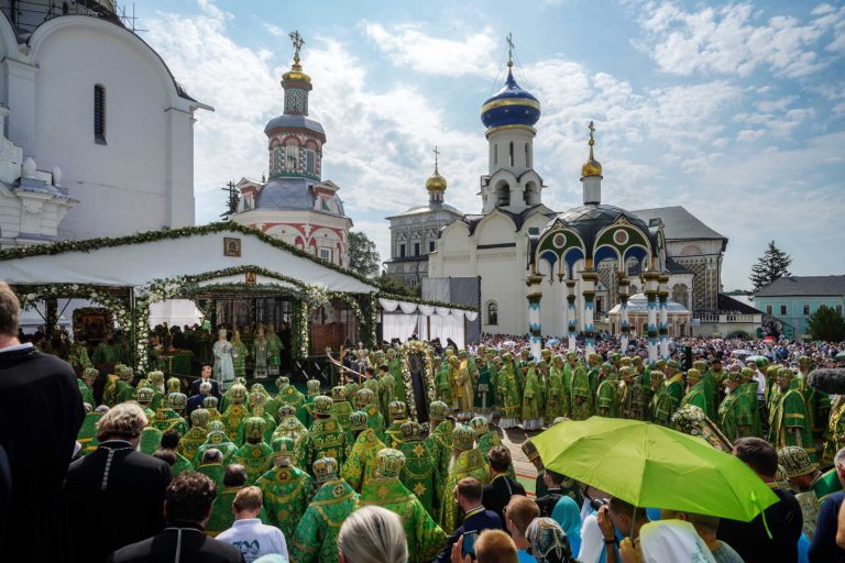 В Троице-Сергиевой лавре открылось совещание архиереев РПЦ