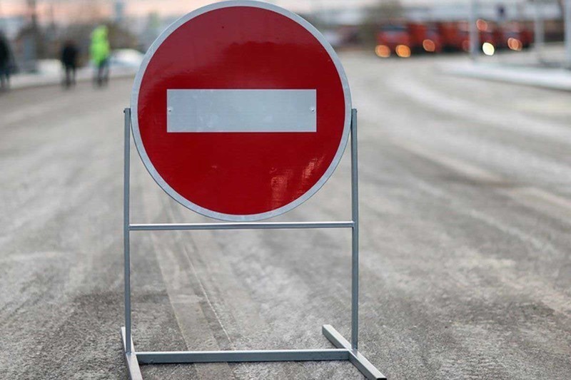 Сегодня вечером перекроют движение на участке улицы Лачплеша