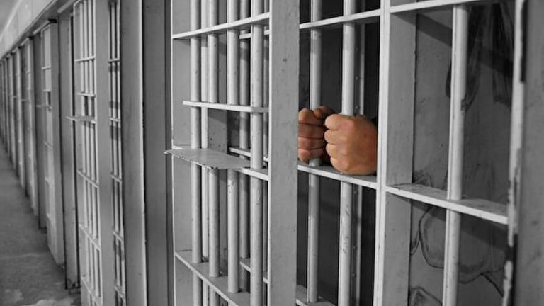 Дело о побеге из Рижской тюрьмы: покушение на убийство бывшего мужа своей подружки