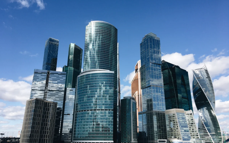 Москву атаковали беспилотники. Что известно
