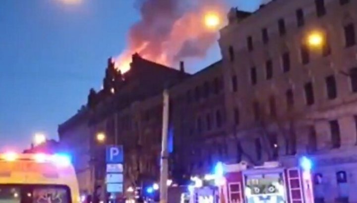 Уголовное дело о пожаре в нелегальном общежитии на ул. Меркеля направлено в суд: обвиняемых двое