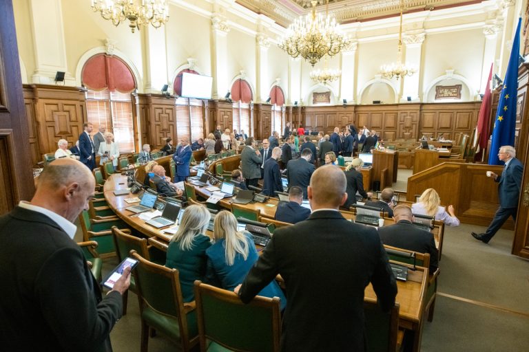 Во вторник на заседании правительство рассмотрит только технические вопросы