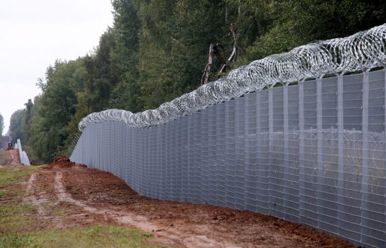 Латвия покупает на 1,4 млн. евро недвижимость на границе с Беларусью