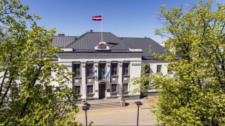 Спринджукс требует созвать внеочередное заседание Резекненской думы