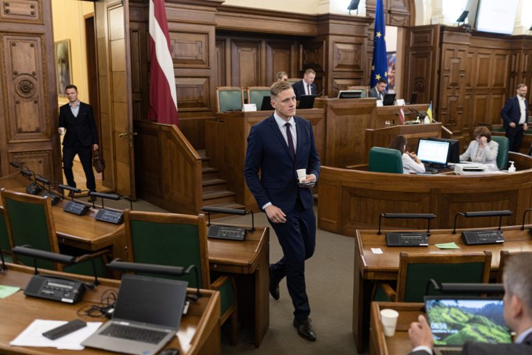 Формируемую коалицию Рижской думы могут поддержать 33 депутата