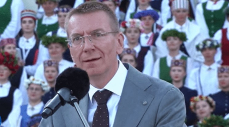 Школьникам предложили подготовить лучшее обращение президента к народу 18 ноября