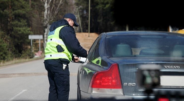 За минувшие сутки в ДТП пострадали 25 человек