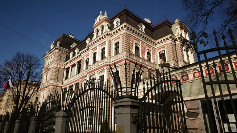 Российская сторона отрицает свою вину в задержке выплаты пенсий своим гражданам в Латвии