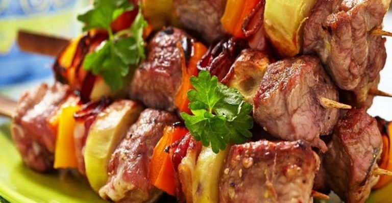 Сезон шашлыков окончен. Cвиноводы пояснили, что будет с ценами на мясо