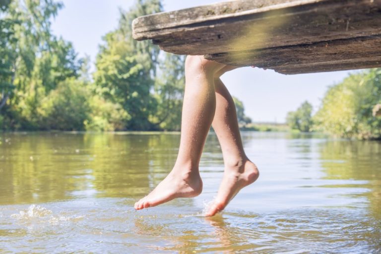 Вода в зонах для купания остается теплой: до + 19. И прогреется ещё больше