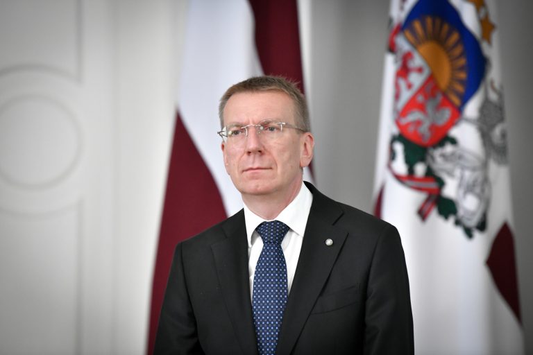 Президент Латвии примет участие в акции солидарности с Израилем