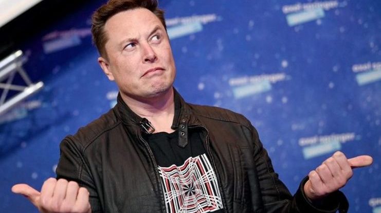 Илон Маск удалил в сети «Х» сотни аккаунтов после предупреждения ЕС