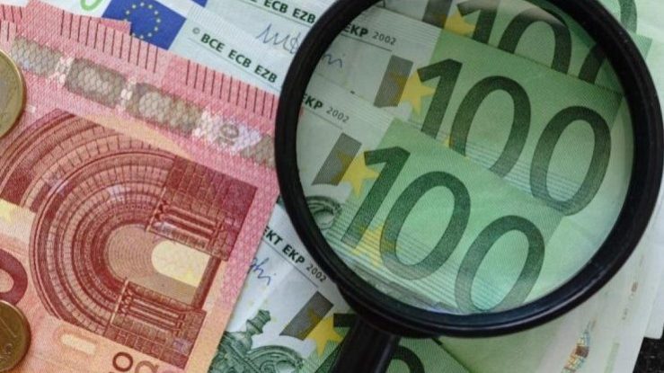 «Diena»: для реформы оплаты труда работникам культуры не выделено ни цента