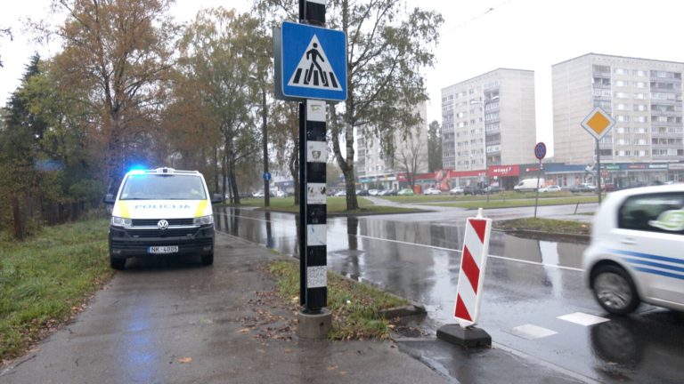 На пешеходном переходе в Иманте сбили пенсионерку