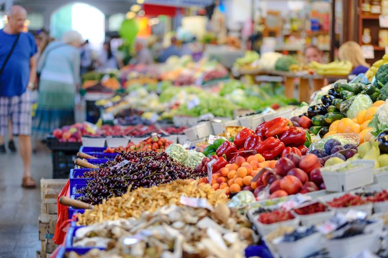На свежие фрукты и овощи будет применяться пониженная ставка — 12%
