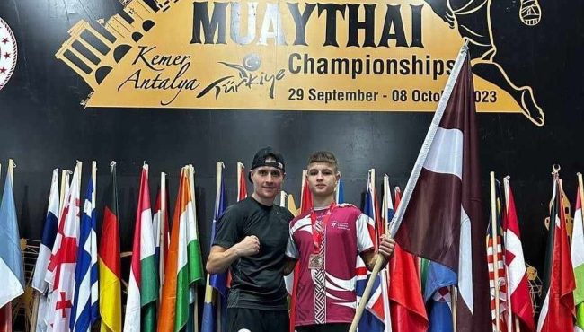 Латвийский спортсмен Марат Янковский завоевал бронзу на Чемпионате мира по тайскому боксу