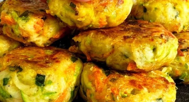 Нежные котлеты из кабачков и риса: вкуснее мяса