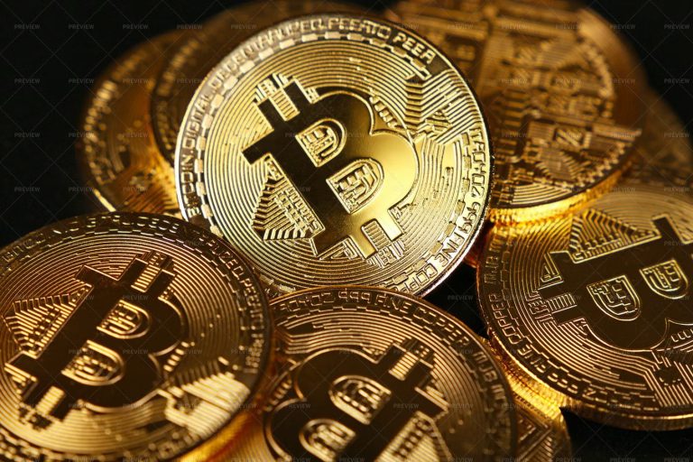 Опрос: 21% жителей Латвии владеют криптовалютой или NFT