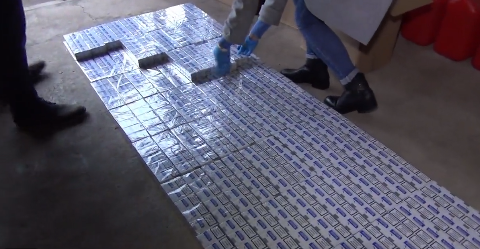 В Олайне полицейские изъяли 180 тысяч нелегальных сигарет и 58 675 евро