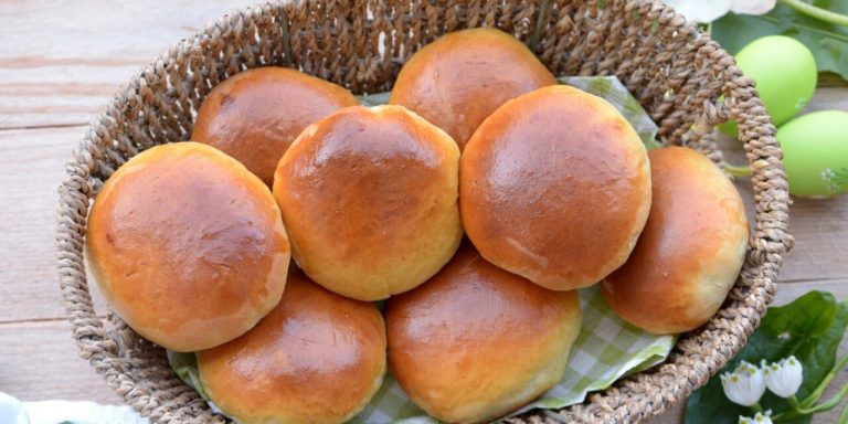 Это нужно попробовать: простой рецепт вкуснейших булочек из творожного теста.