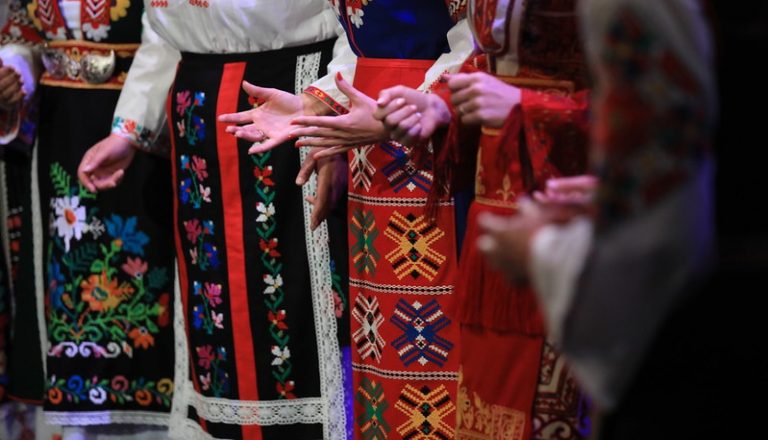 Содействовать сплочению меньшинств будут за 86 000 евро