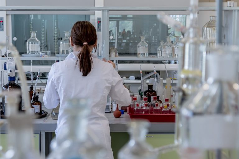 В больницах растет количество пациентов с «Covid-19» — вакцинация практически не проводится
