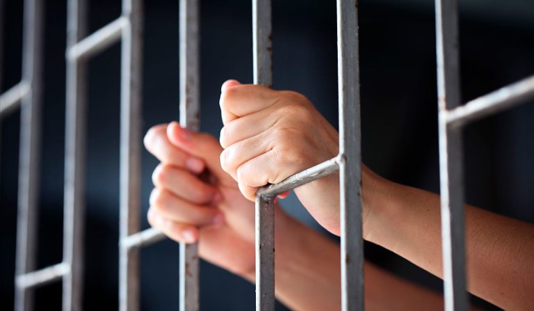 За преступления против нацбезопасности могут сажать пожизненно и конфисковывать имущество