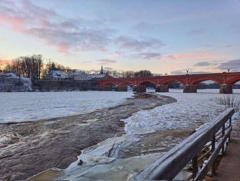 Шок: в Кулдиге исчез водопад Вентас-Румба