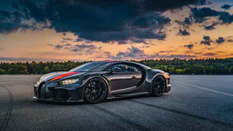Самый быстрый в мире суперкар Bugatti выставлен на аукцион: от 5 млн евро