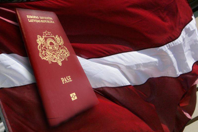 В Латвии стало на 48 граждан больше