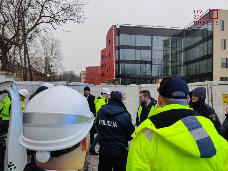 В целях безопасности: передача корпуса А2 больницы Страдиня проходит под надзором полиции
