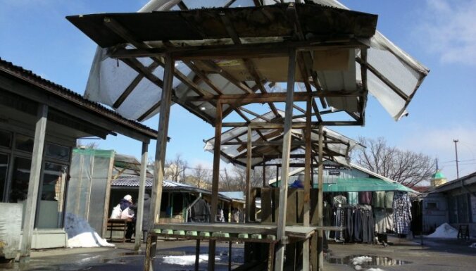 На демонтаж промтоварного рынка в Риге записались более 200 человек