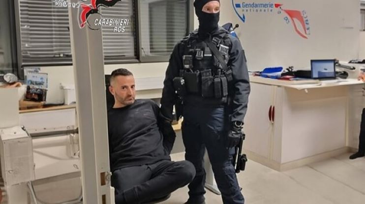 Во Франции задержан итальянский мафиози, сбежавший из тюрьмы по простыням