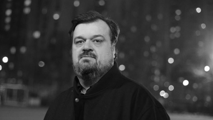 Умер известный футбольный комментатор Василий Уткин