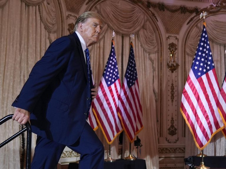 Дональд Трамп не может собрать залог в полмиллиарда долларов