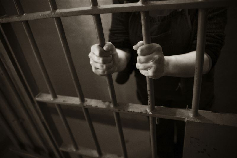 Внук, убивший из-за наследства своего деда, получил 18 лет тюрьмы