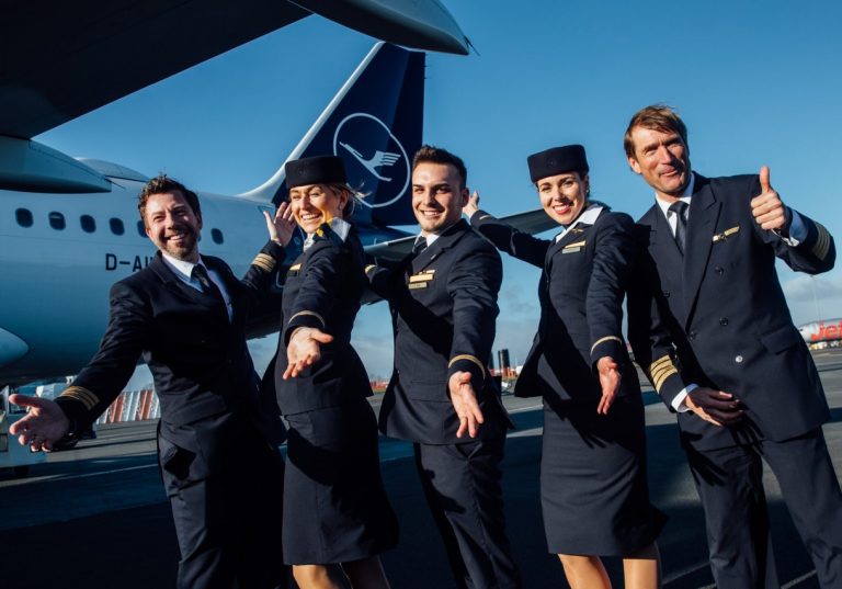 Итоги забастовки: Lufthansa согласилась поднять зарплаты бортпроводникам