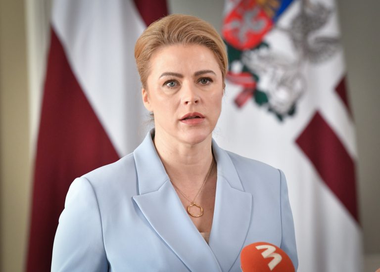 Много работы: Силиня отменила рабочий ужин в Вене