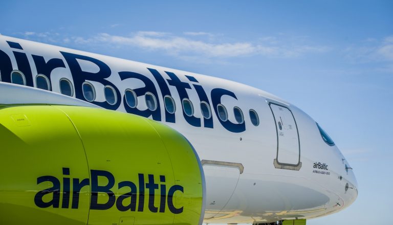 В связи с ситуацией в Израиле airBaltic переносит маршрут Рига-Дубай 