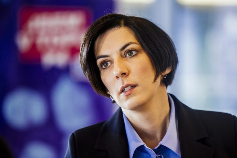 Латвию с визитом посетит председатель парламента Чехии