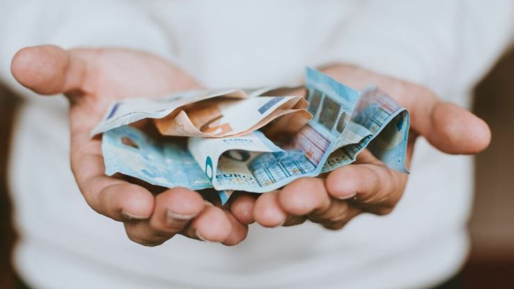 За предложение полицейским взятки в 350 евро задержан иностранец