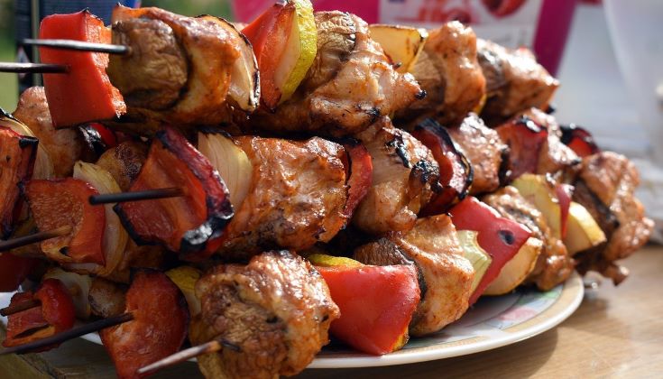 Шашлык на скорую руку: маринад за 2 часа и нереально вкусно