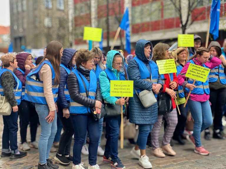 В акции протеста педагогов примут участие не менее 2000 человек