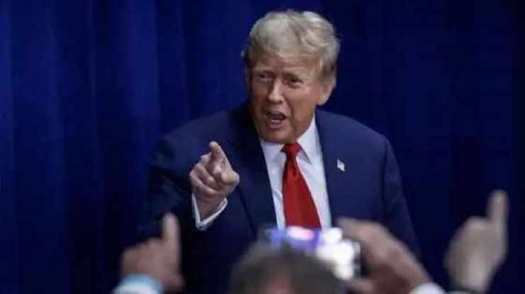 Суд над Трампом по делу о секретных документах отложен на неопределенное время