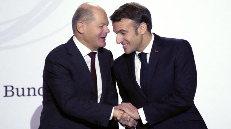 Выборы в Европарламент: победа ультраправых — поражение Макрона и Шольца