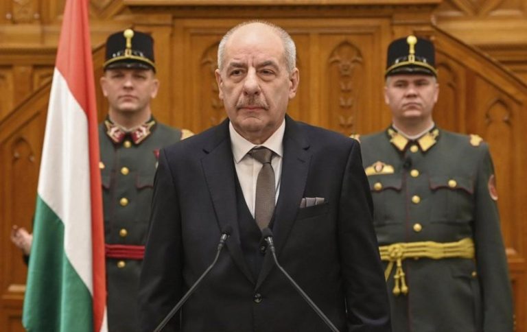 Президент Венгрии не приехал в Ригу на саммит НАТО: что это за сигнал?