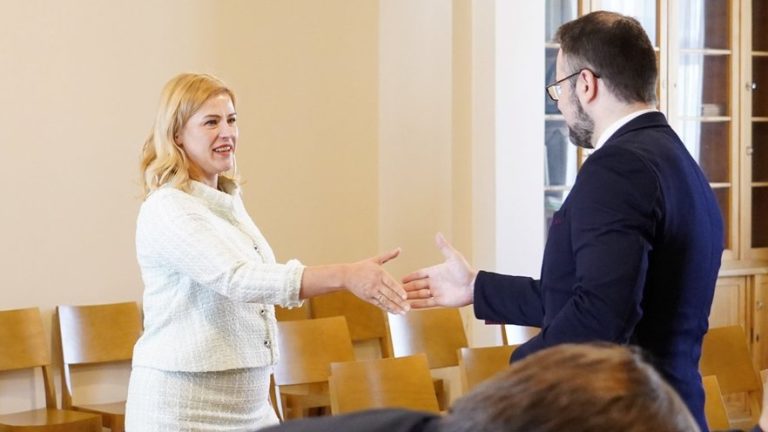 Правительство Латвии согласовало дорожную карту Rail Baltica; финансирование еще будет обсуждаться