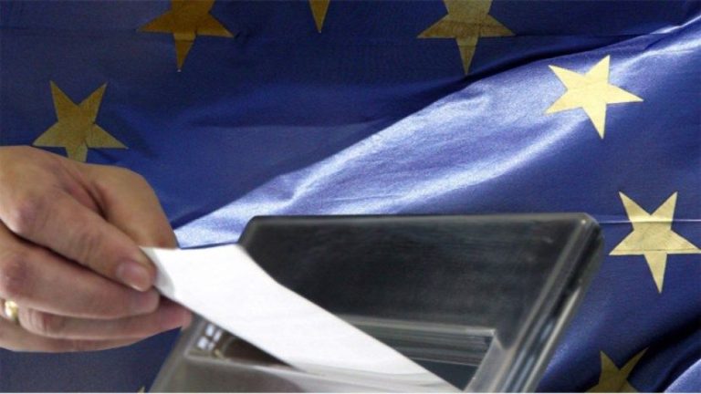 В Латвии проходят выборы в Европарламент