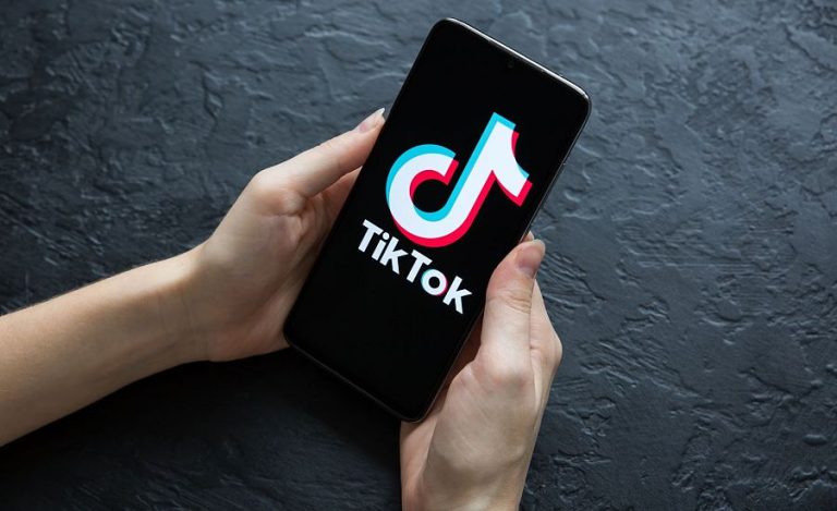Открыт сбор подписей за запрет «ТiкТок» на территории Латвии