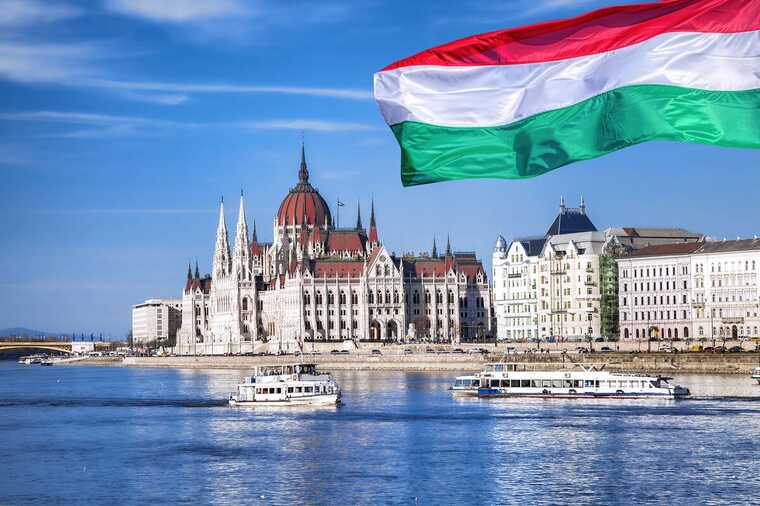 Венгрия упростила условия въезда для россиян и белорусов